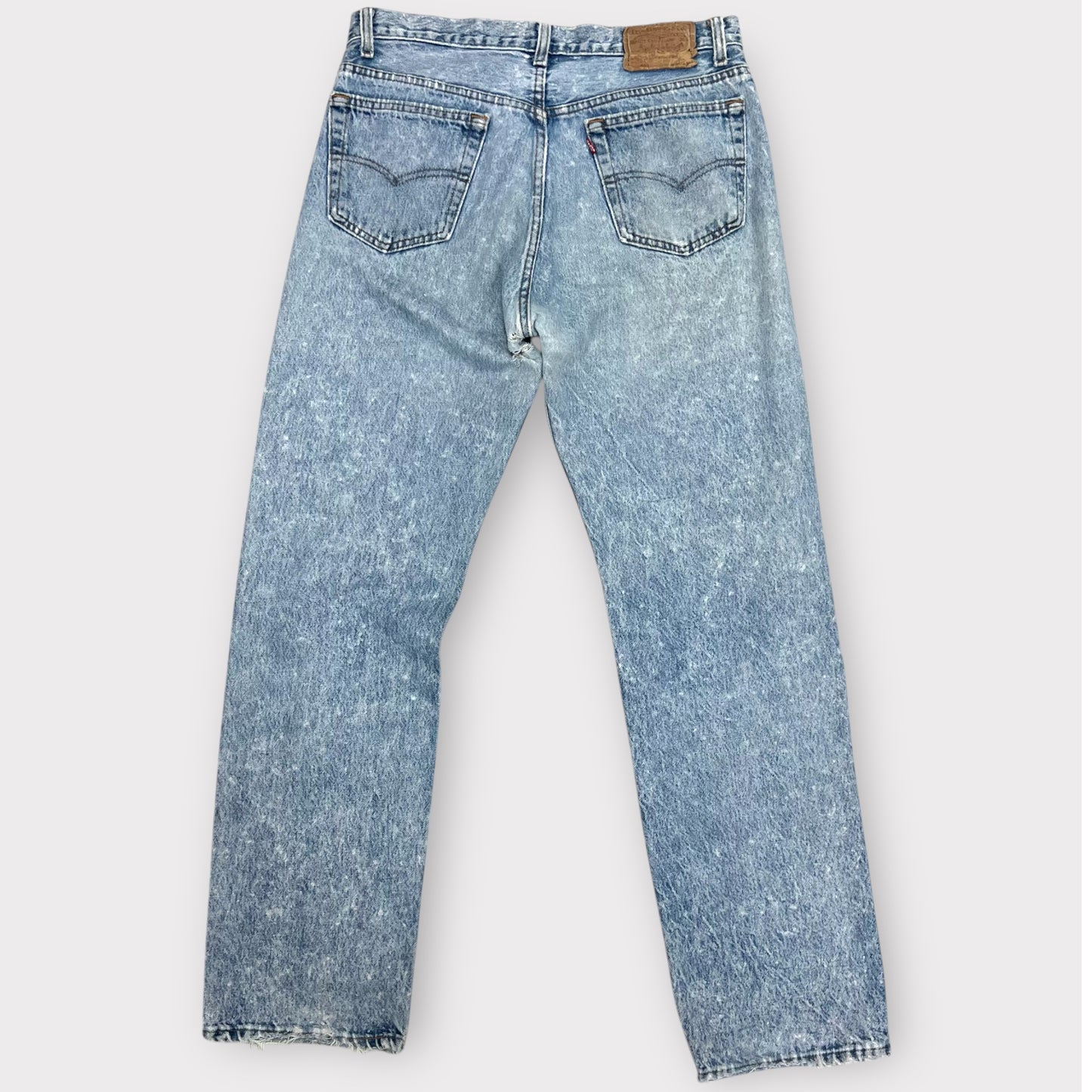 Distressed Levi's 501 Medium Wash Jeans